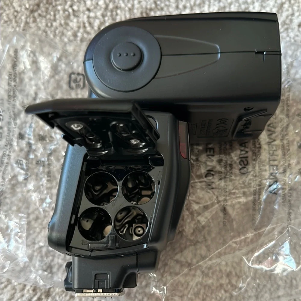 Nikon SB-700 Flash in Mint Condition
